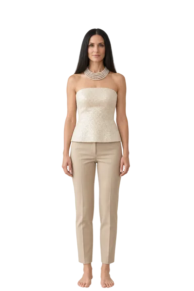 Demi Moore full-body height-comparison figure